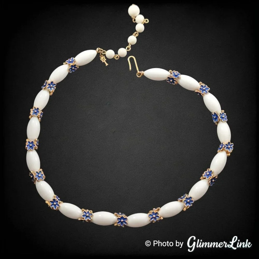 Vintage Crown Trifari Blue Enamel Floral Lucite Choker Necklace - Picture 4 of 9